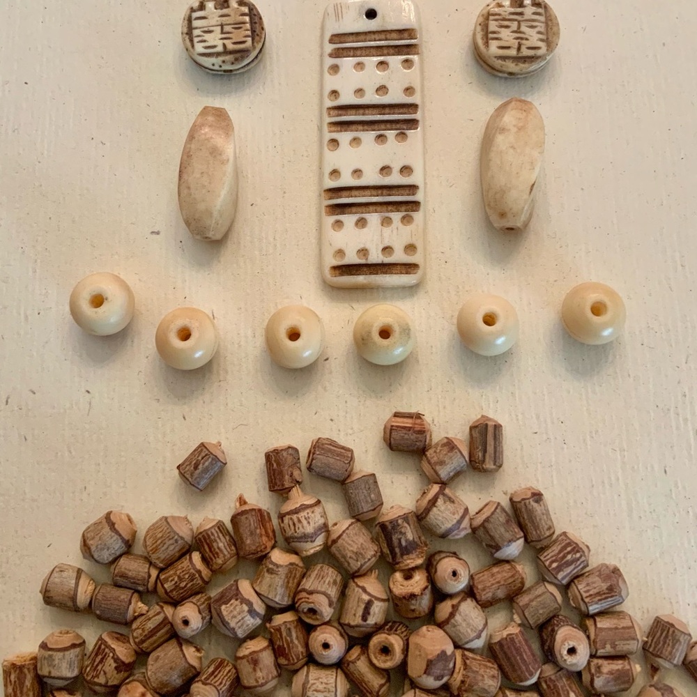 Only lot..103 carved bone/bamboo  beads